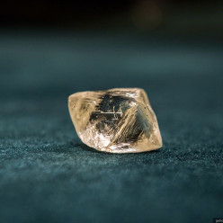 De Beers оспорит назначение Антверпена единственным пунктом ввоза алмазов в страны ЕС