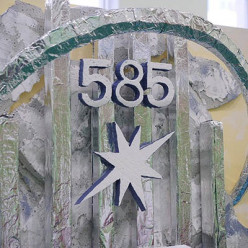 4)	Взгляд нового поколения: какие витрины создали зумеры для «585 Золотой» на всероссийском чемпионате