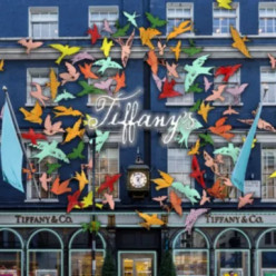 Tiffany & Co. готовится к зимним праздникам, вдохновившись Энди Уорхолом