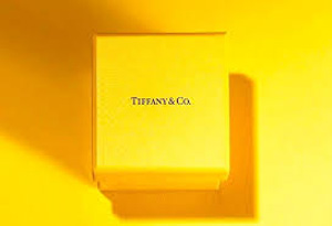 Желтый цвет - это новый голубой: Tiffany \u0026 Co представляет новую цветовуюсхему в рамках маркетинговой программы LVMH