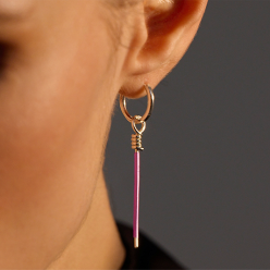 Украшение «Предпринимательская жилка» как результат коллаборации банка и художника