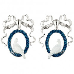 Dior представляет "Dior Médaillon": украшения, вдохновленные культовым креслом