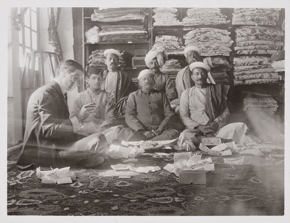 Жак Картье с индийскими дилерами драгоценных камней