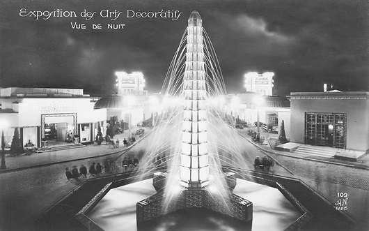 7. Фонтан Источники де Франс в Паре