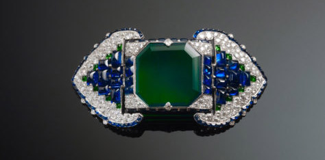 9._Брошь_с_изумрудами_сапфирами_и_бриллиантами_1922_Cartier_Париж_Франция
