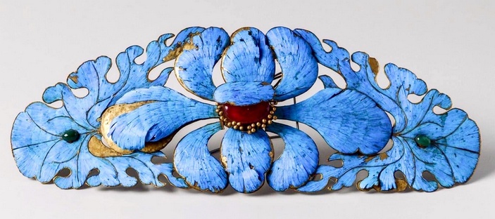 Приколка для прически