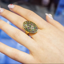 «Ювелирная Сибирь» приглашает частных посетителей и ювелирые салоны: 100 000 украшений, розыгрыш драгоценностей и деловая программа для экспертов