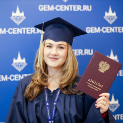 Геммологический Центр МГУ предлагает программу профессиональной переподготовки "Геммология"