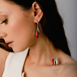 "ЦИРКОН С" представил очень красивый и в то же время необычный комплект