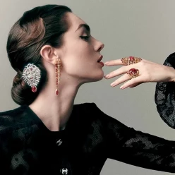 Коллекция высокого ювелирного искусства Tweed de Chanel