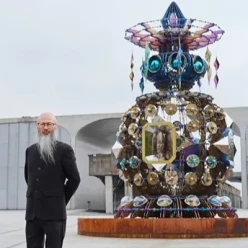 Интервью с Уоллесом Чаном в преддверии выставок «Сосуды других миров»