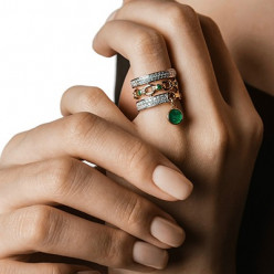 RS1912 РУССКИЕ САМОЦВЕТЫ представляют кольцо из коллекции NIGHTSHADE