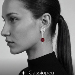 Серьги Lady Джи из коллекции «Свободная орбита» ювелирного дома Cassiopea