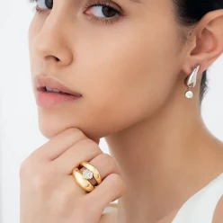 Два лучше, чем одно:эффектные обручальные кольца с двойной полосой