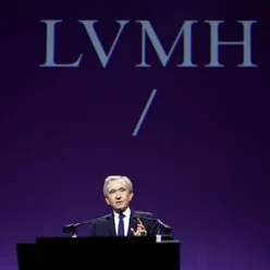 Люксовый тяжеловес LVMH не оправдал прогнозы аналитиков, упав на 5% в третьем квартале